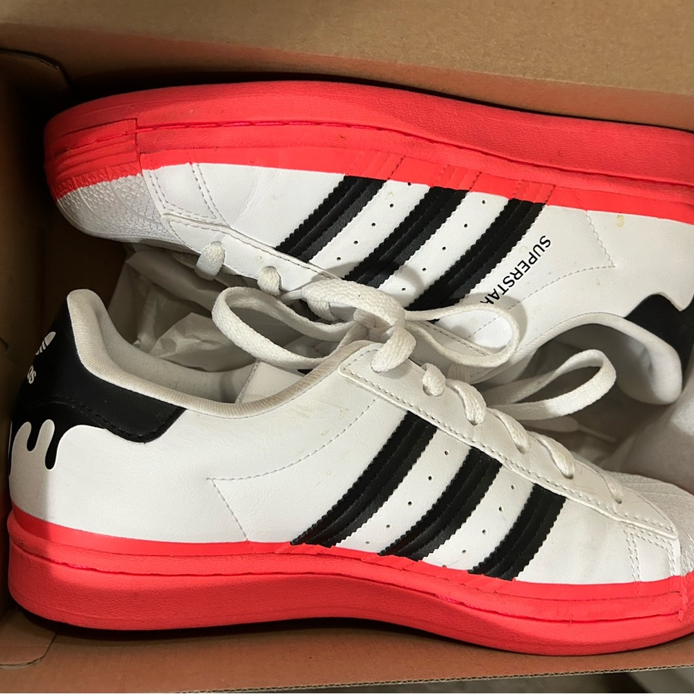 Superstar J